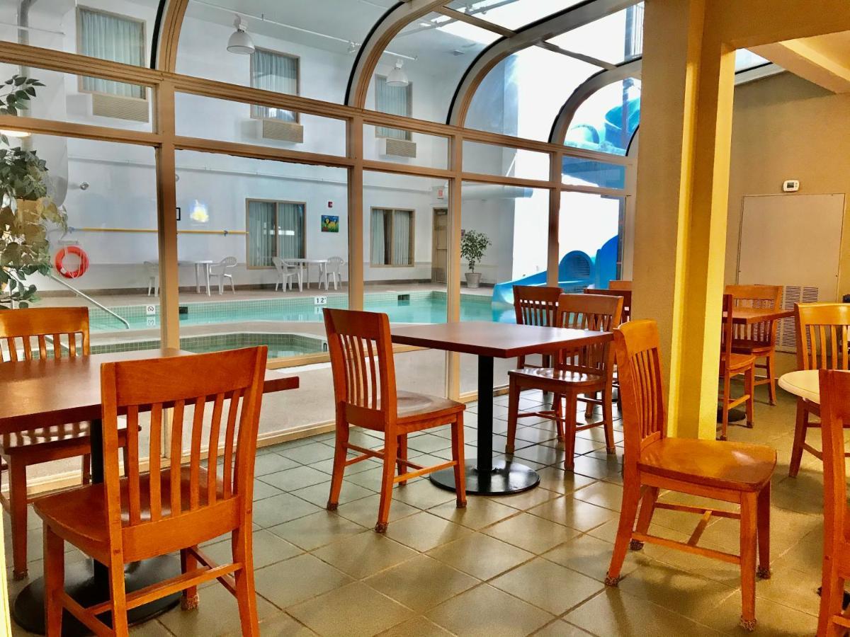 Super 8 By Wyndham Three Hills Ab Ξενοδοχείο Εξωτερικό φωτογραφία